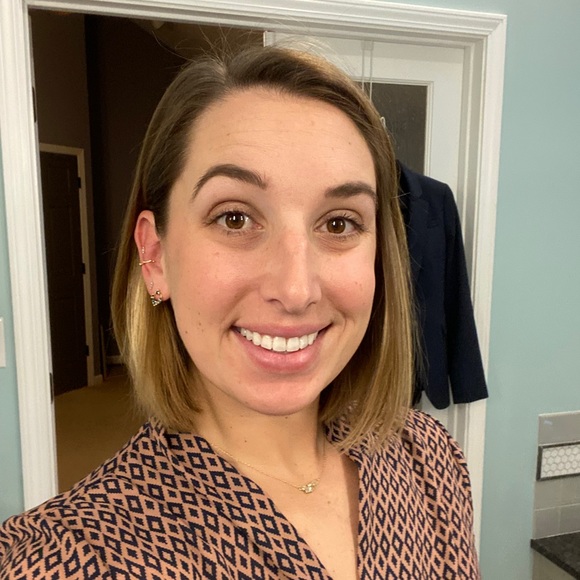 Meet your Posher, Julia - Picture 1 of 1